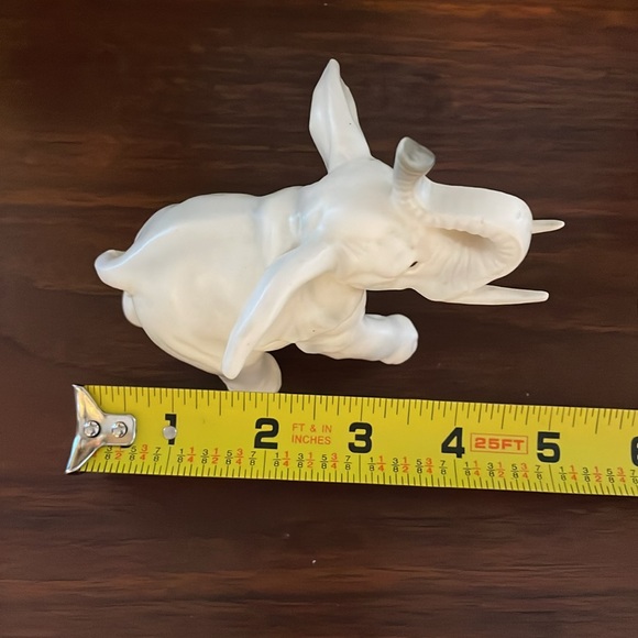 Lefton Japan elephant - Picture 10 of 11